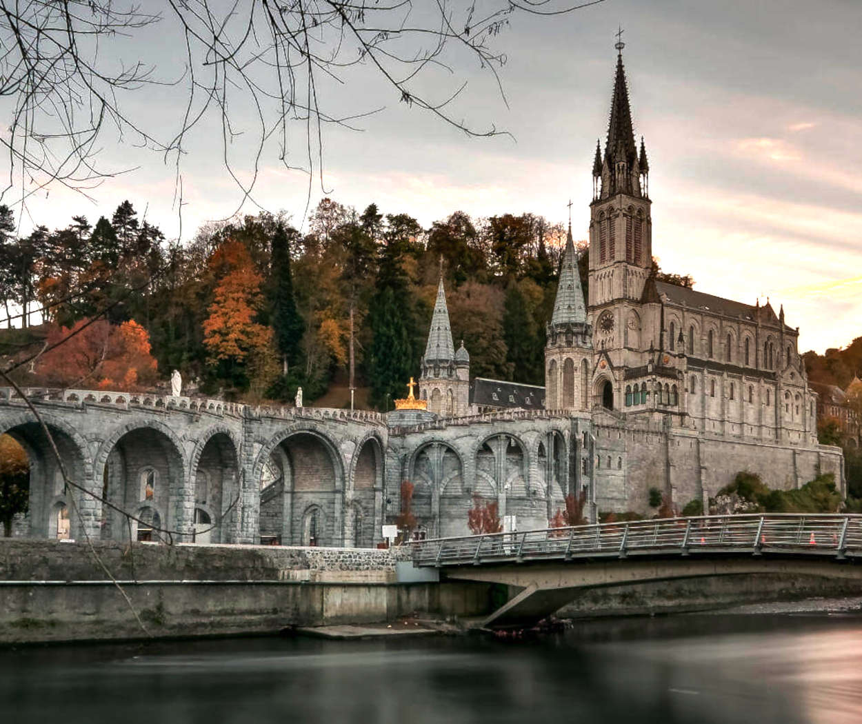 Tour Wycieczka Barcelona Lourdes Montserrat